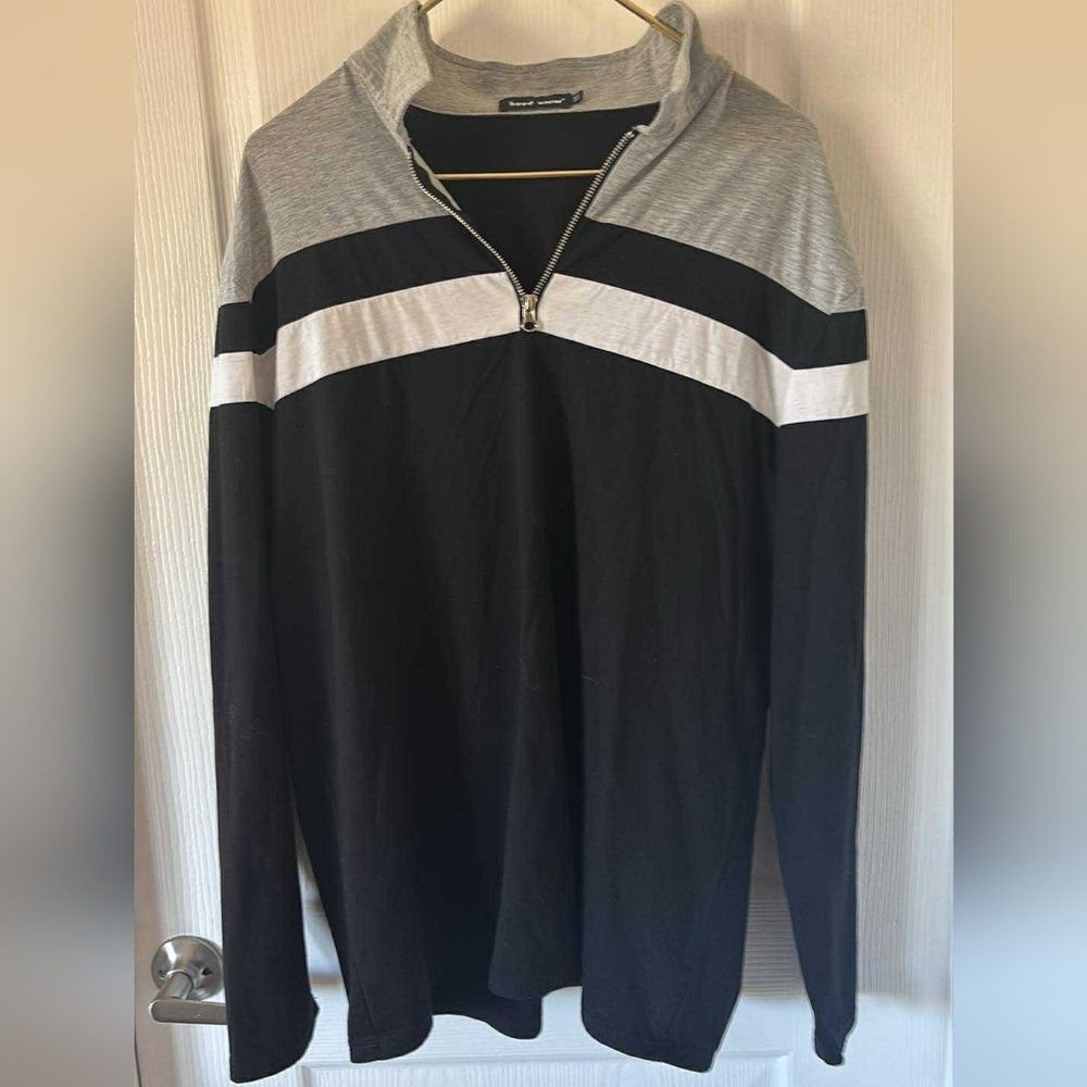 Men's Hood Crew Stylish Black, Gray, and White Zip-Up Knit XXL